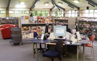Panoramic view of the inside of Cummings Park Ngaio Library branch