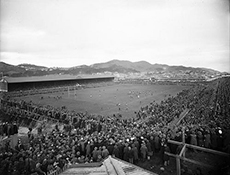 Photographer: William Raine Hall. View of a rugby game at Athletic Park, Berhampore, Wellington, 1920s. Reference number: 1/1-005428-G, Photographic Archive, Alexander Turnbull Library